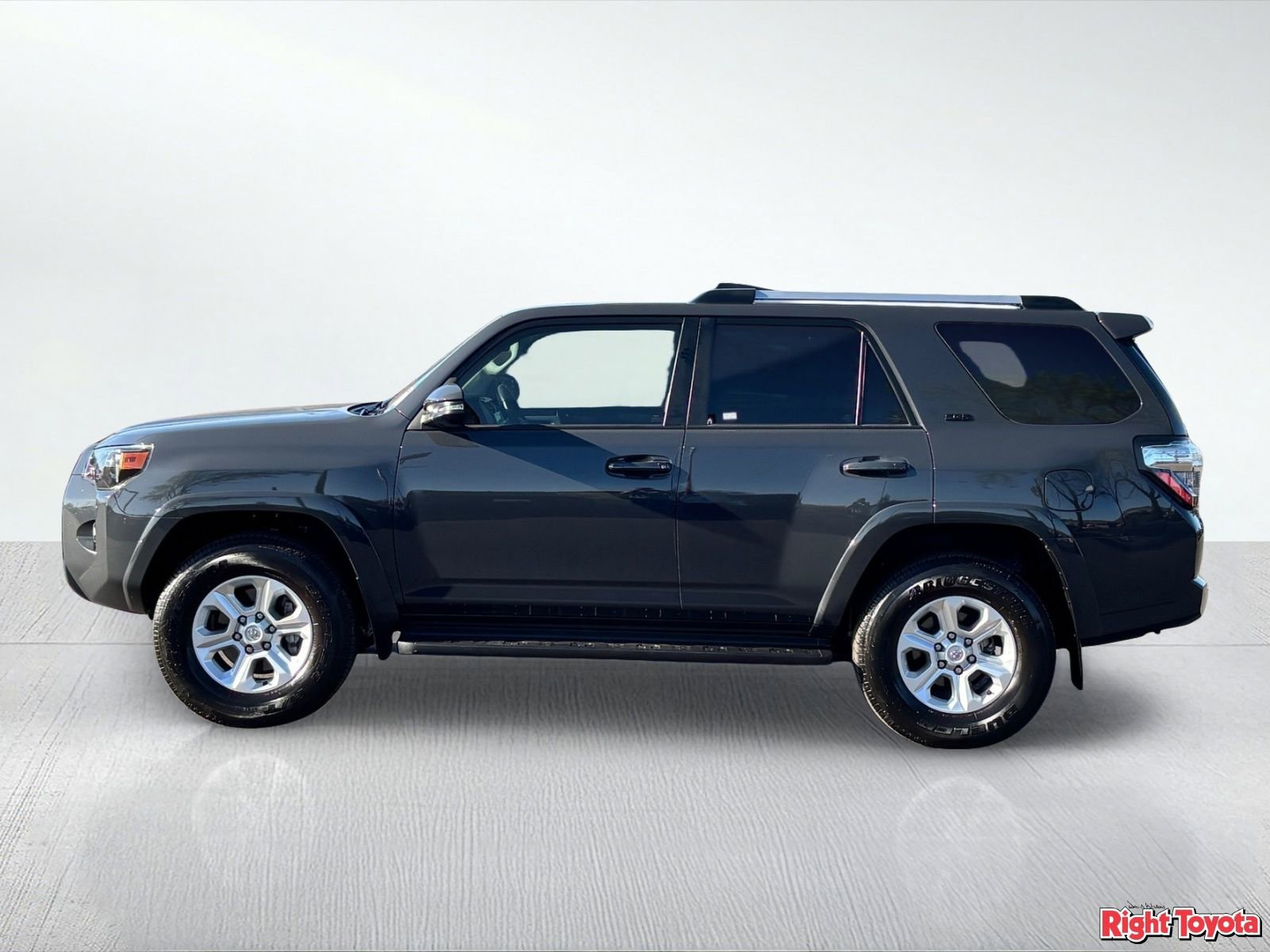 Certified 2024 Toyota 4Runner SR5 Premium w/ Moonroof Package AWD/4WD image 4