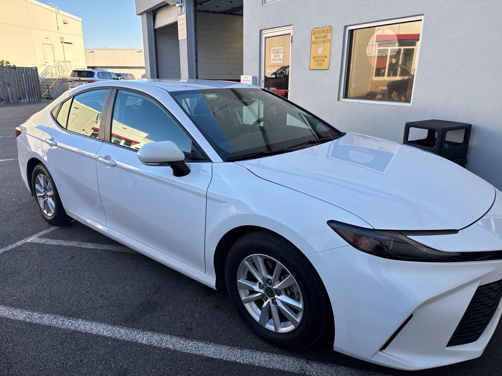 Used 2025 Toyota Camry LE FWD image 5