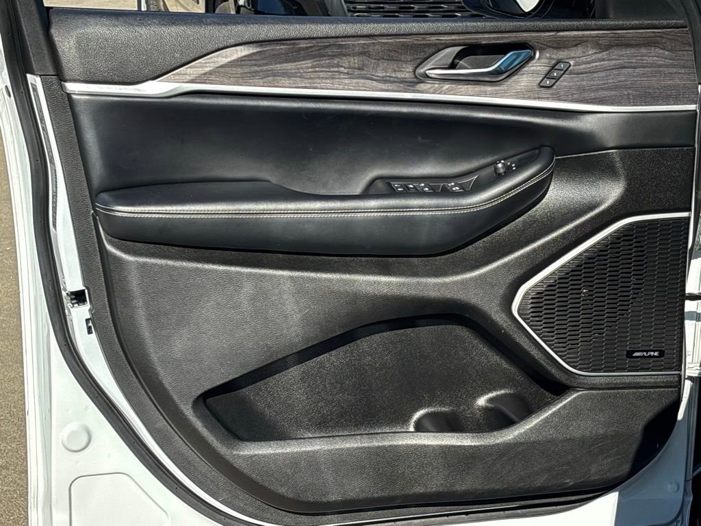 Used 2022 Jeep Grand Cherokee Limited 4xe image 19