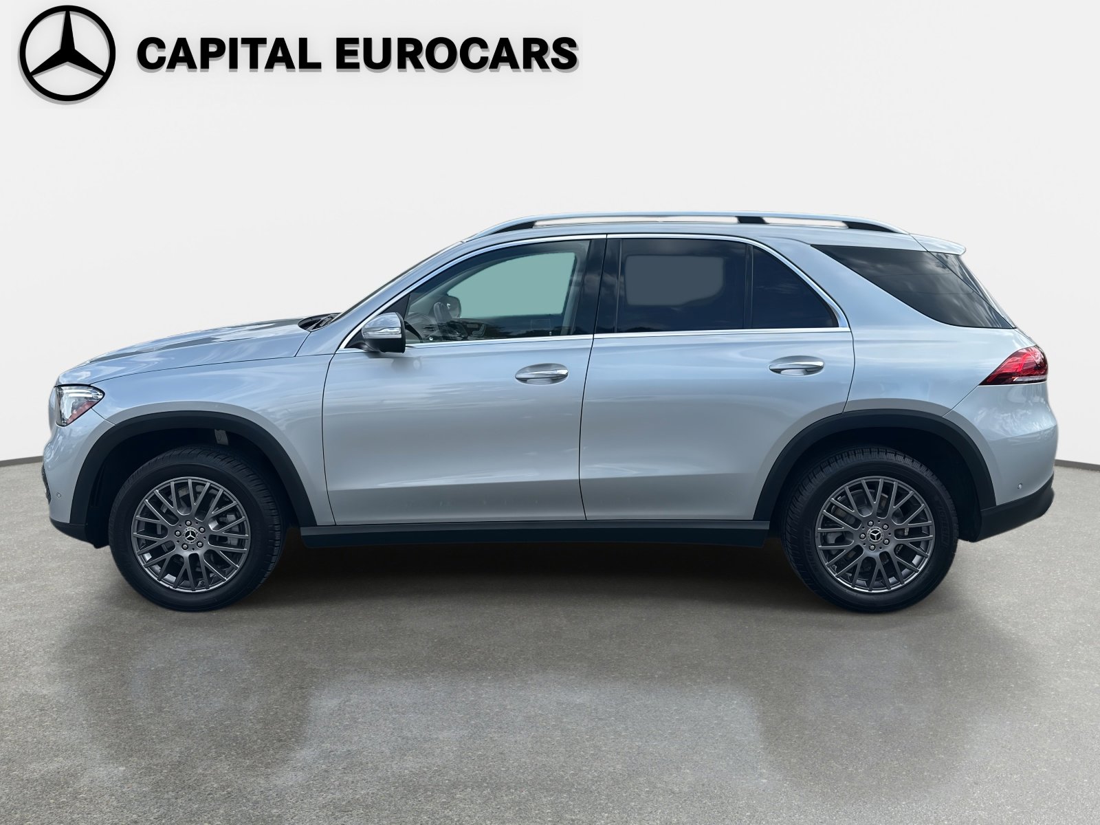 Certified 2022 Mercedes-Benz GLE 350 4MATIC w/ Premium Package image 8
