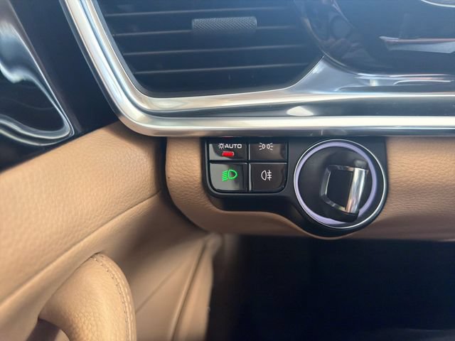 Used 2019 Porsche Panamera RWD image 21