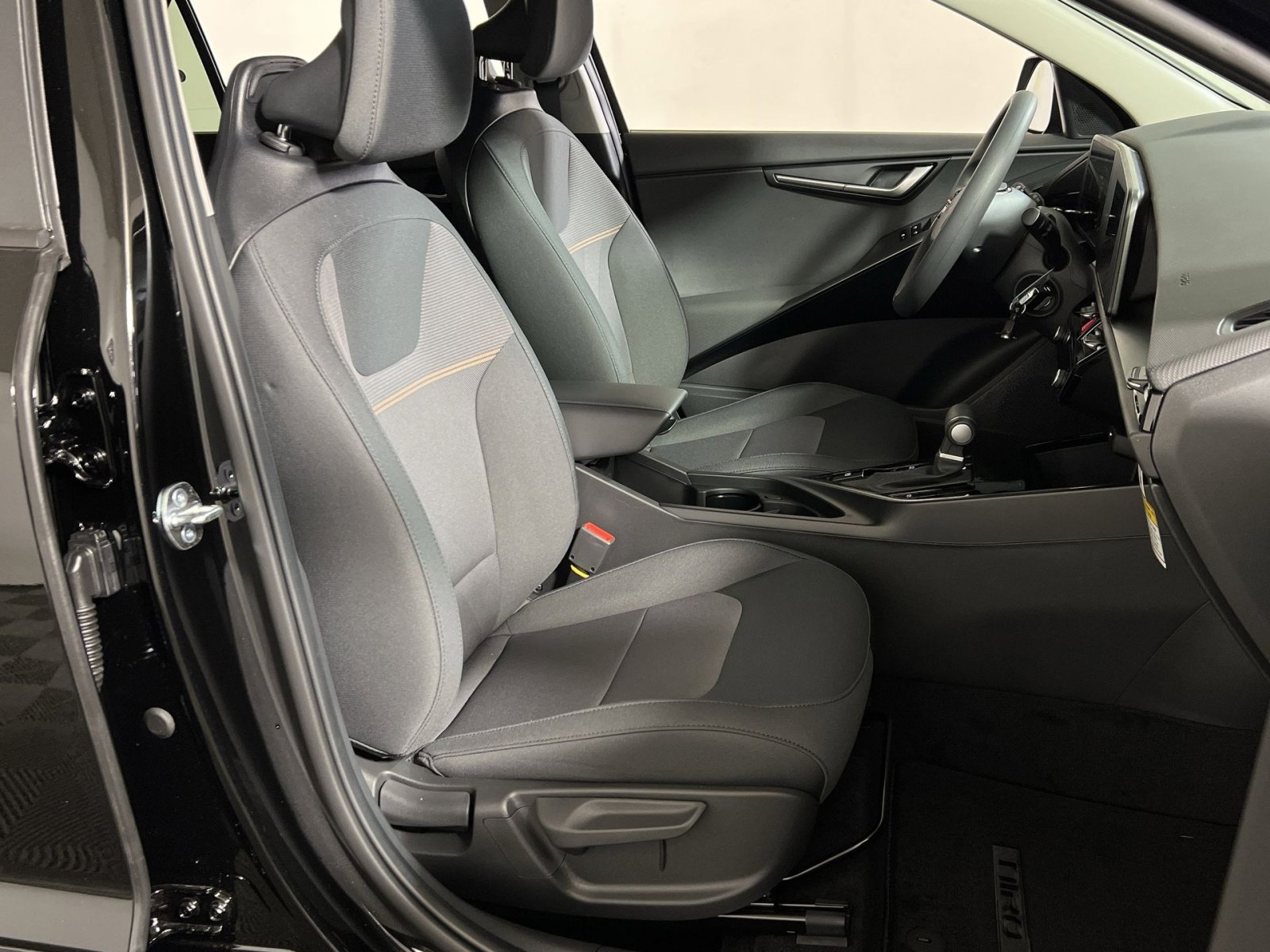 New 2026 Kia Niro LX image 25