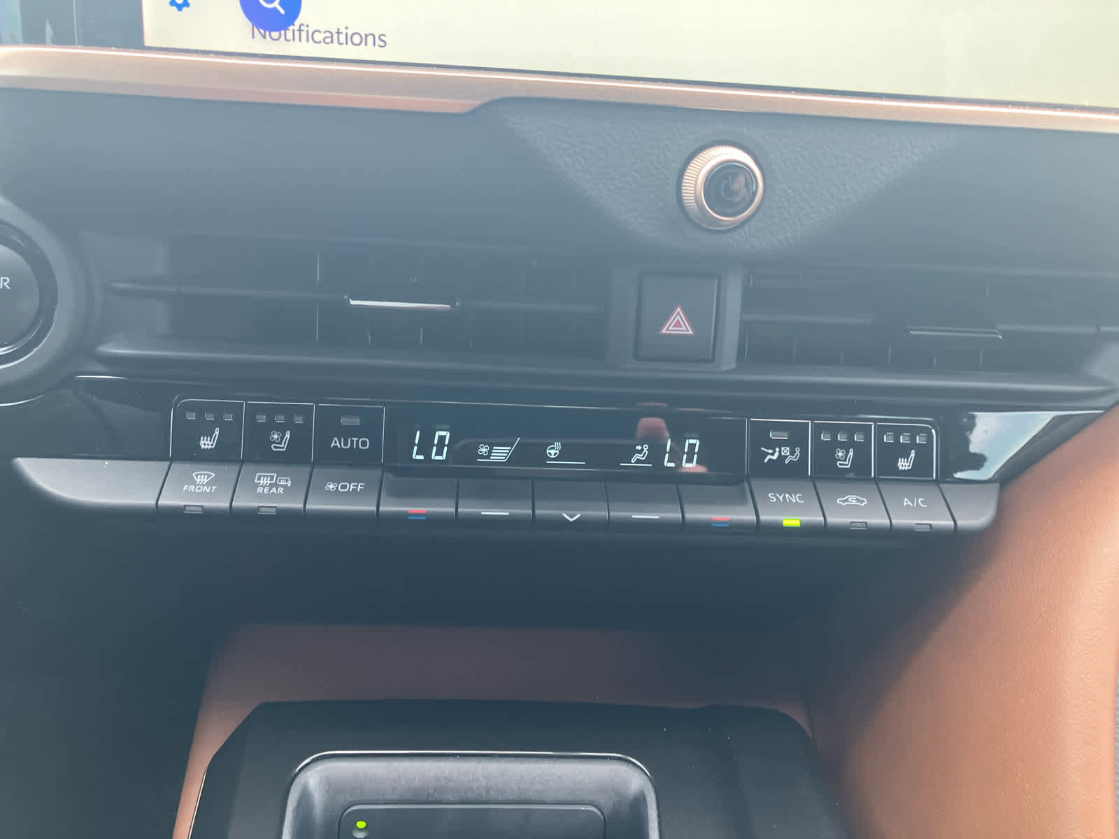 Used 2025 Toyota Crown Limited w/ Advanced Technology Package image 26