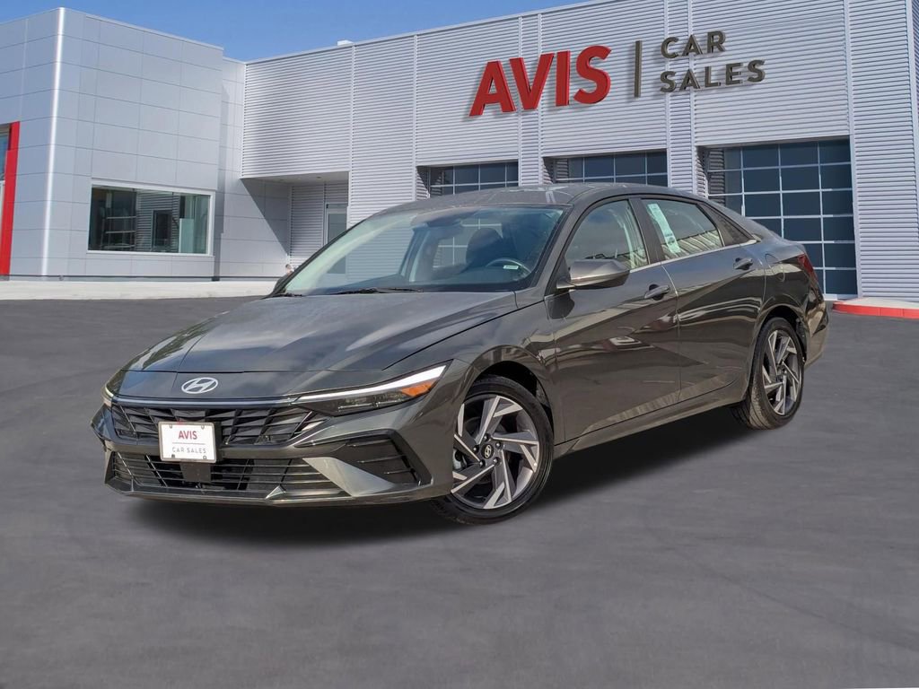 Used 2025 Hyundai Elantra SEL