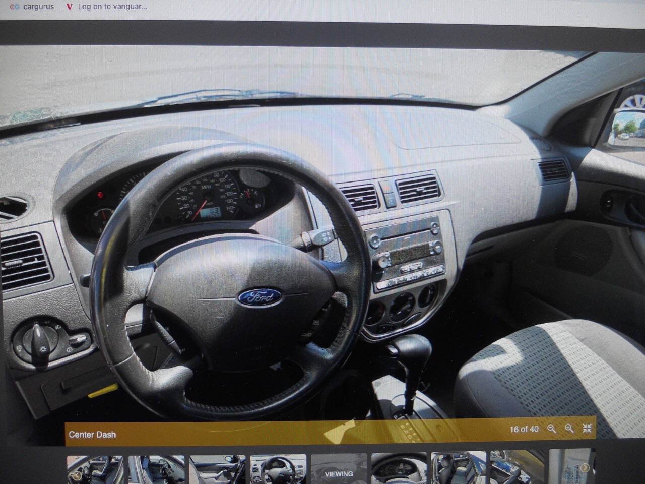 Used 2006 Ford Focus SES FWD image 12