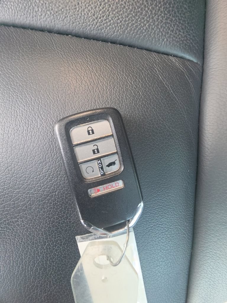 Used 2020 Honda Pilot Touring image 37