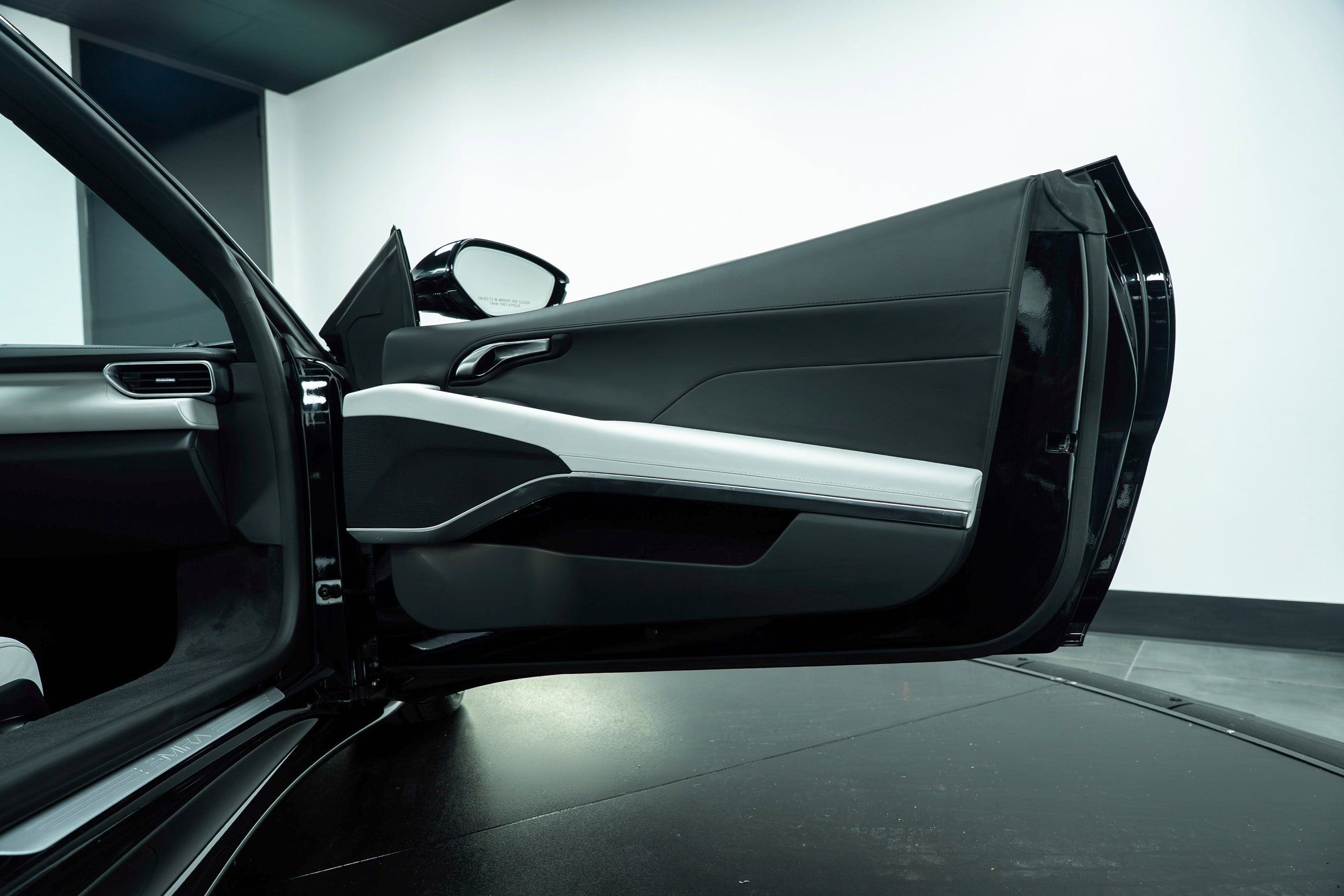 New 2025 Lotus Emira image 42