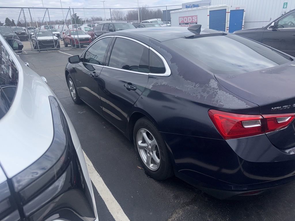 Used 2018 Chevrolet Malibu LS image 9