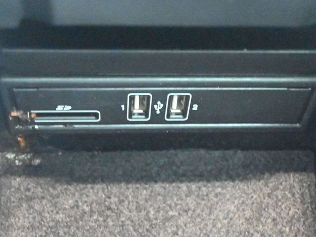 Used 2018 Mercedes-Benz E 300 image 9