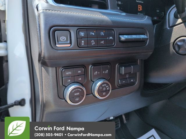 Used 2023 GMC Yukon Denali Ultimate AWD/4WD image 13