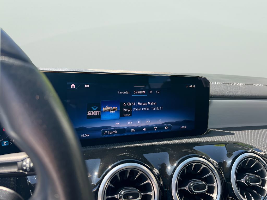 Used 2025 Mercedes-Benz CLA 250 image 25