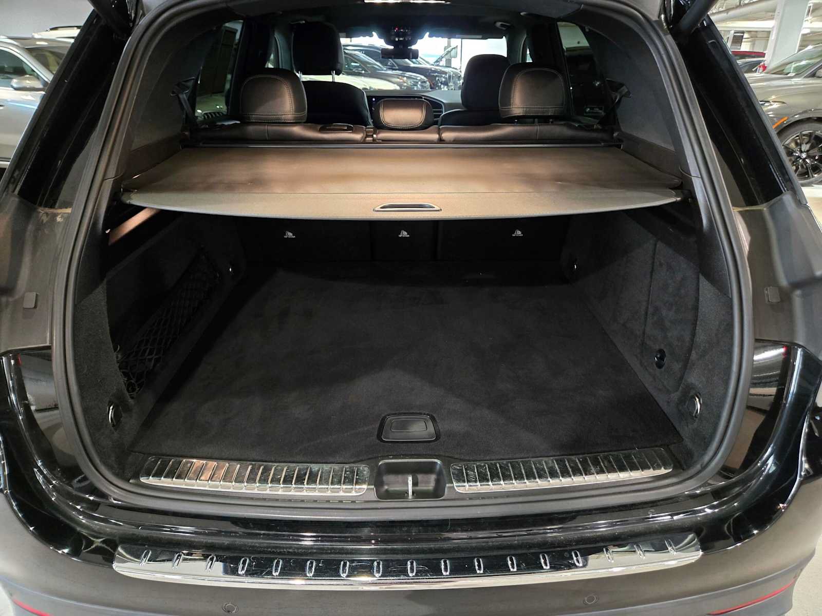 Used 2022 Mercedes-Benz GLE 350 4MATIC w/ Premium Package image 13