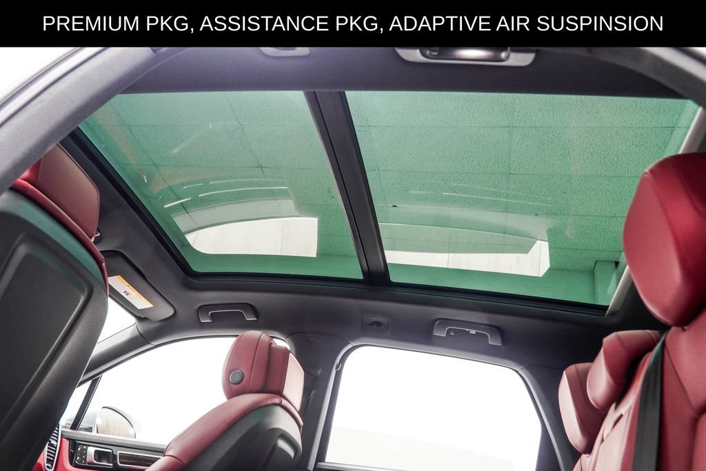 Used 2023 Porsche Cayenne w/ Premium Package AWD/4WD image 53