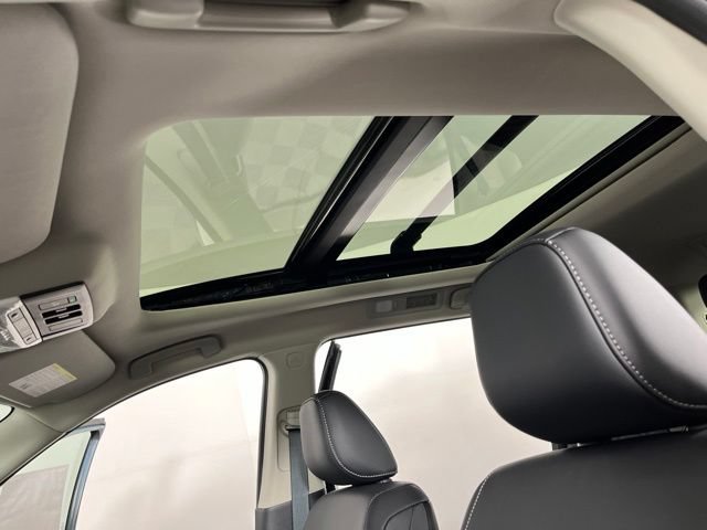 New 2026 Nissan Pathfinder Platinum FWD image 34
