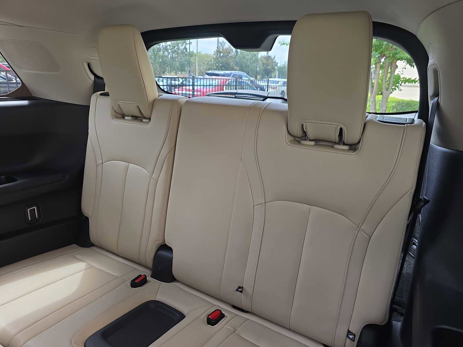 Used 2024 INFINITI QX60 Sensory w/ Vision Package image 12