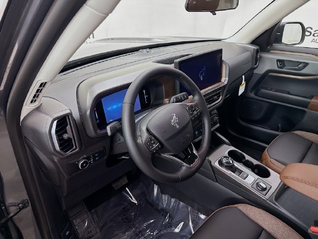 Certified 2026 Ford Bronco Sport Outer Banks w/ Outer Banks Tech Package+ AWD/4WD image 9