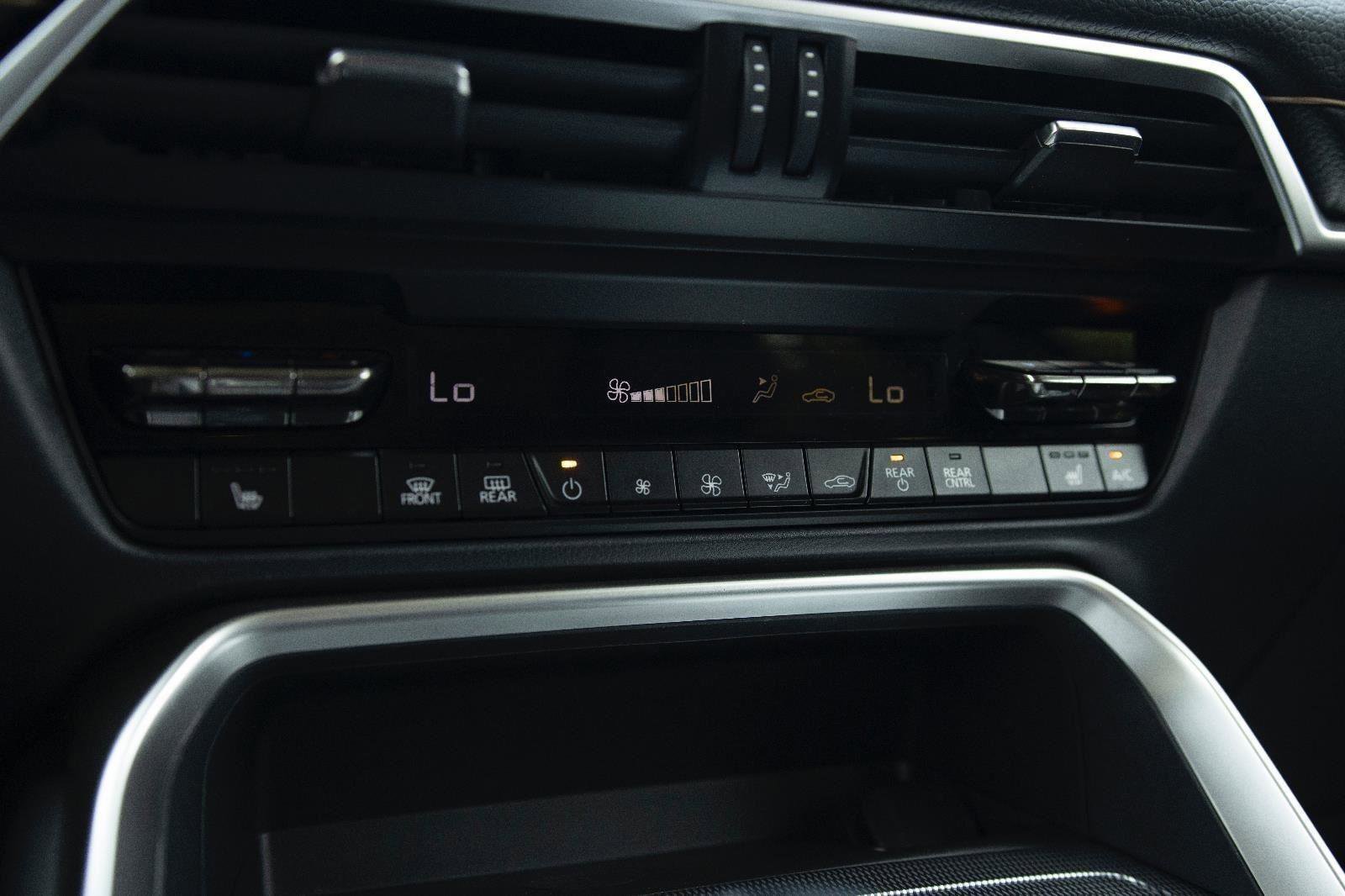 Used 2025 MAZDA CX-90 Plug-In Hybrid w/Premium Sport image 10