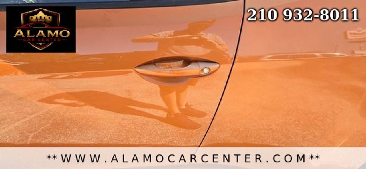 Used 2013 Hyundai Veloster w/ Style Pkg FWD image 9