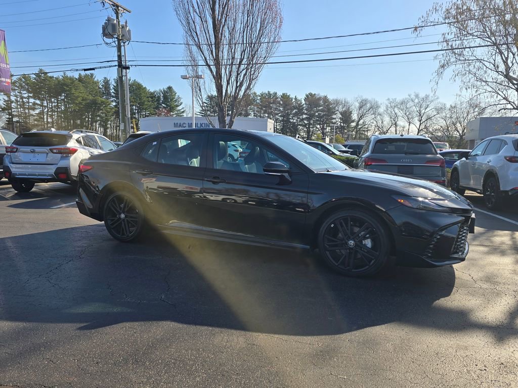 Used 2026 Toyota Camry Hybrid w/ Convenience Package FWD image 8