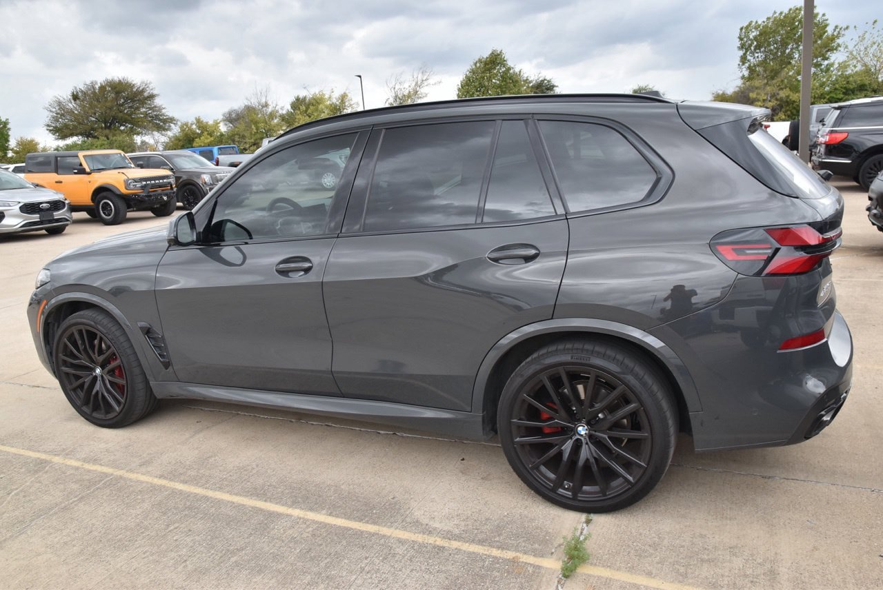 Used 2025 BMW X5 xDrive40i w/ M Sport Package AWD/4WD image 7