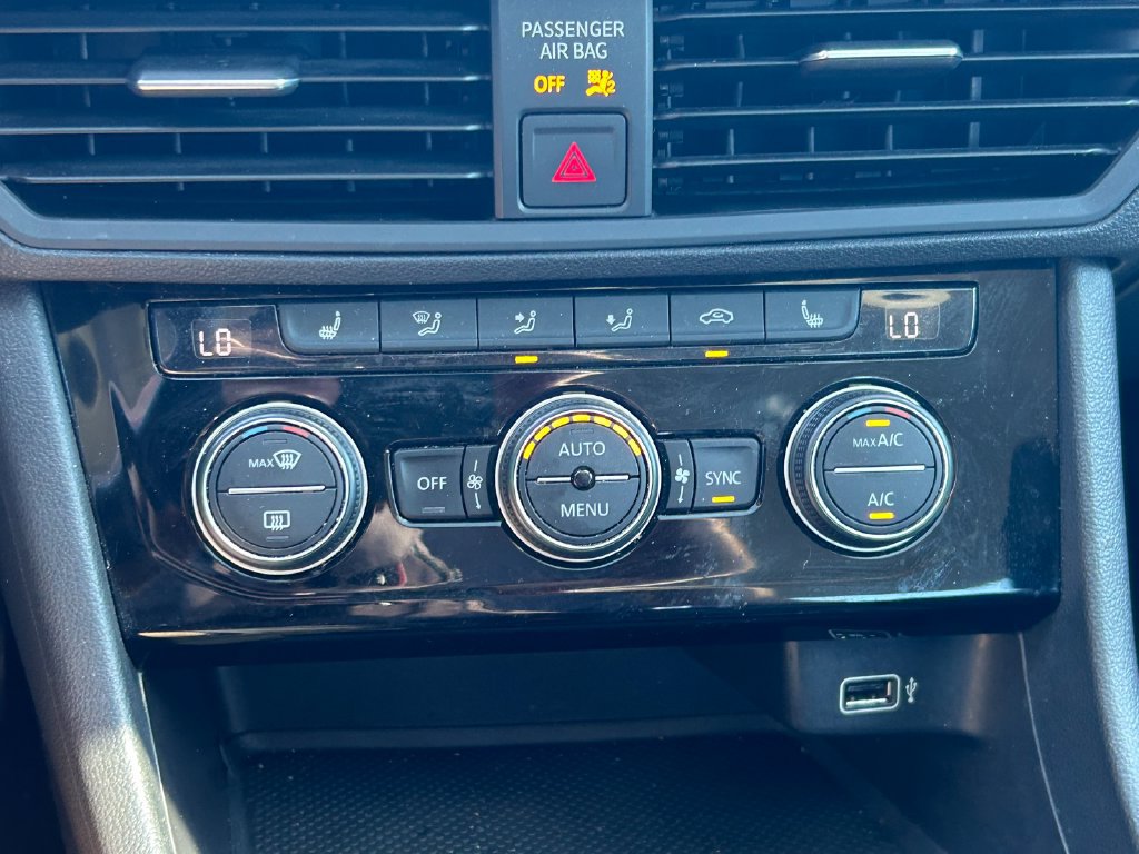 Used 2019 Volkswagen Jetta SEL FWD image 29