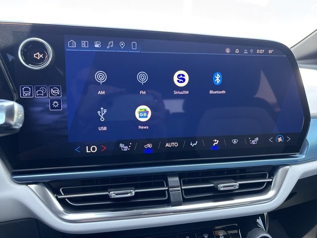 New 2026 Chevrolet Equinox EV LT FWD image 19