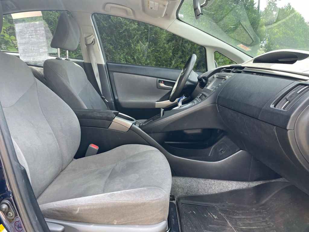Used 2015 Toyota Prius Two FWD image 21