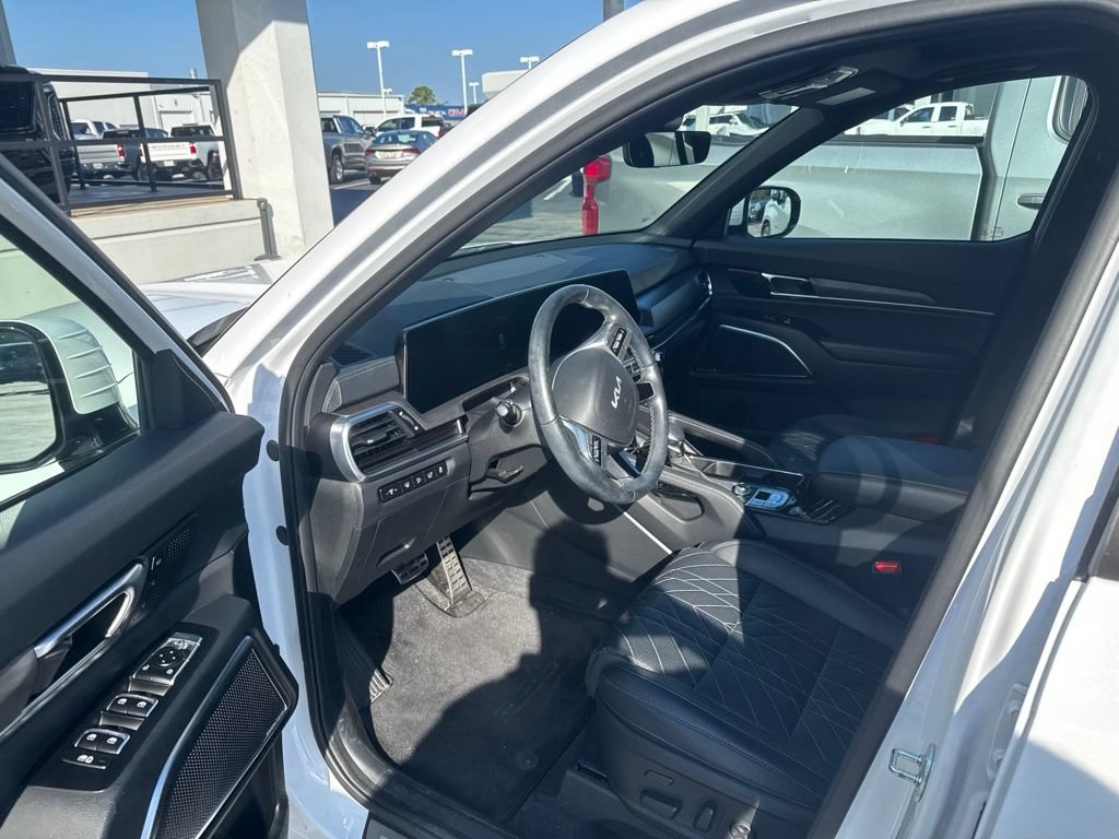 Used 2025 Kia Telluride SX X-Line AWD/4WD image 6