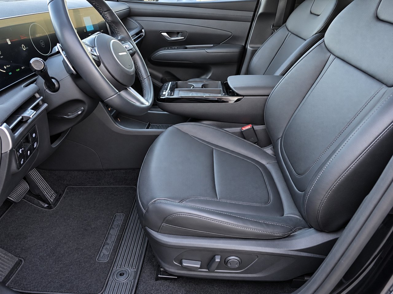 Used 2025 Hyundai Tucson SEL AWD/4WD image 14