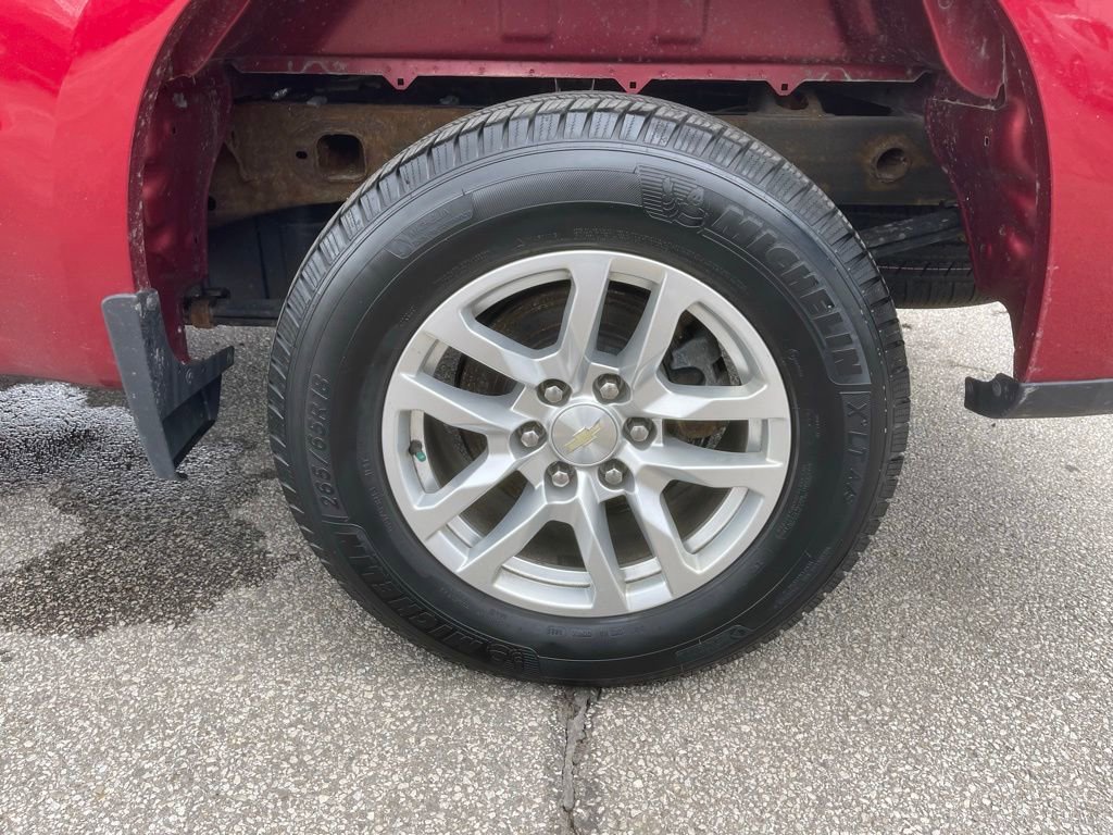Used 2019 Chevrolet Silverado 1500 LT w/ All-Star Edition AWD/4WD image 29