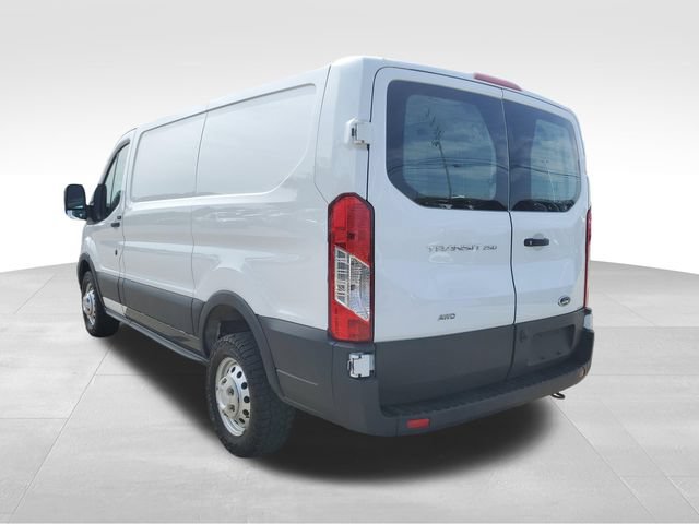 Used 2023 Ford Transit 250 Low Roof AWD image 6