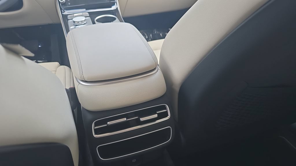 New 2026 Genesis GV70 2.5T AWD/4WD image 11