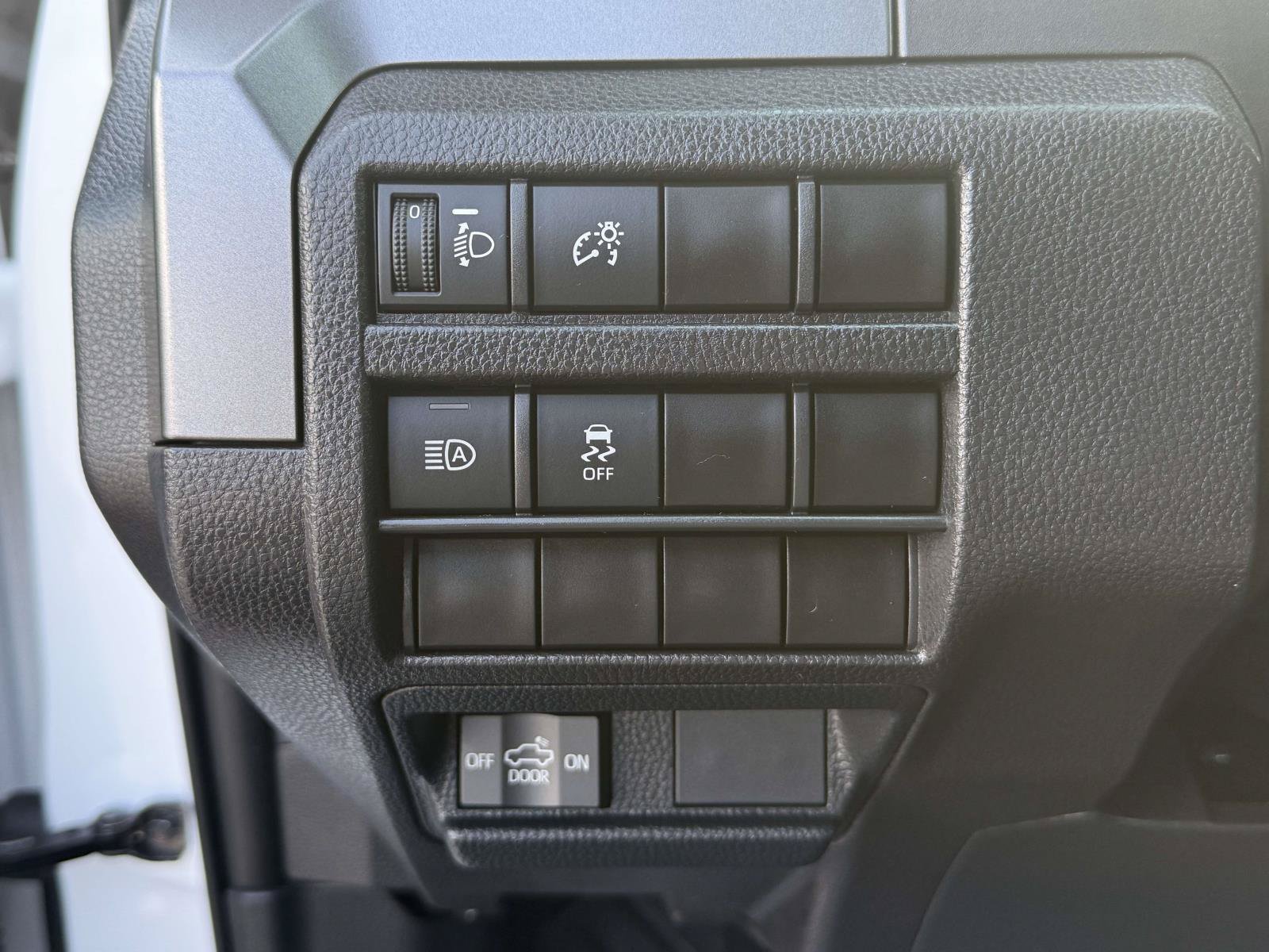 Used 2026 Toyota Tacoma SR5 RWD image 17