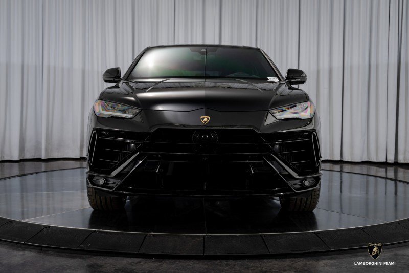 Used 2024 Lamborghini Urus S image 3