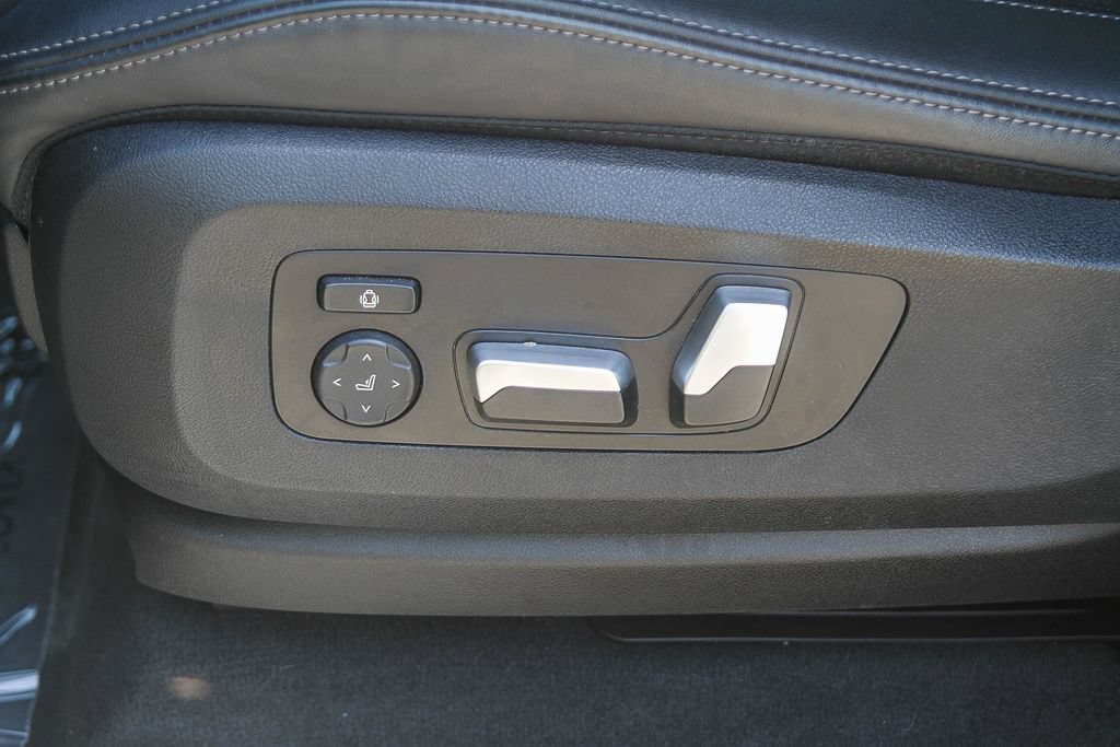 Used 2023 BMW X5 sDrive40i w/ M Sport Package RWD image 18