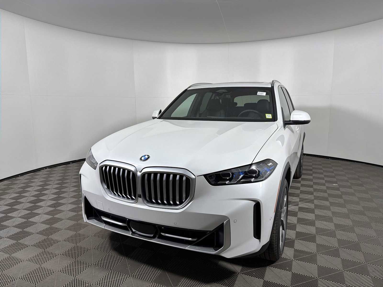 New 2026 BMW X5 xDrive40i w/ Premium Package AWD/4WD image 7