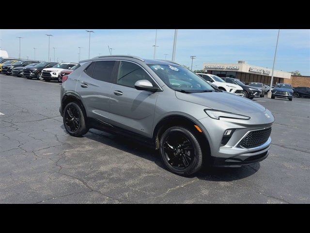 Certified 2025 Buick Encore GX Sport Touring w/ Comfort Package AWD/4WD image 2