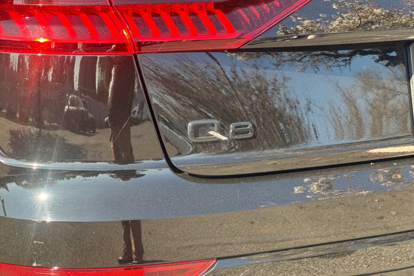 Used 2019 Audi Q8 Prestige w/ Towing Package image 27