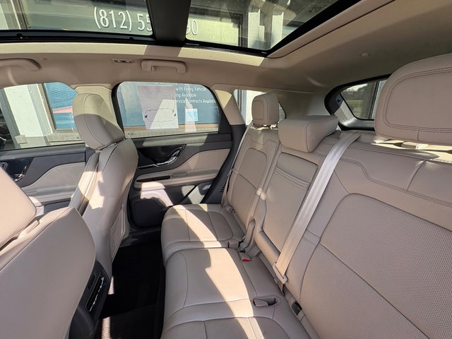 Used 2021 Lincoln Corsair Reserve w/ Elements Package image 18