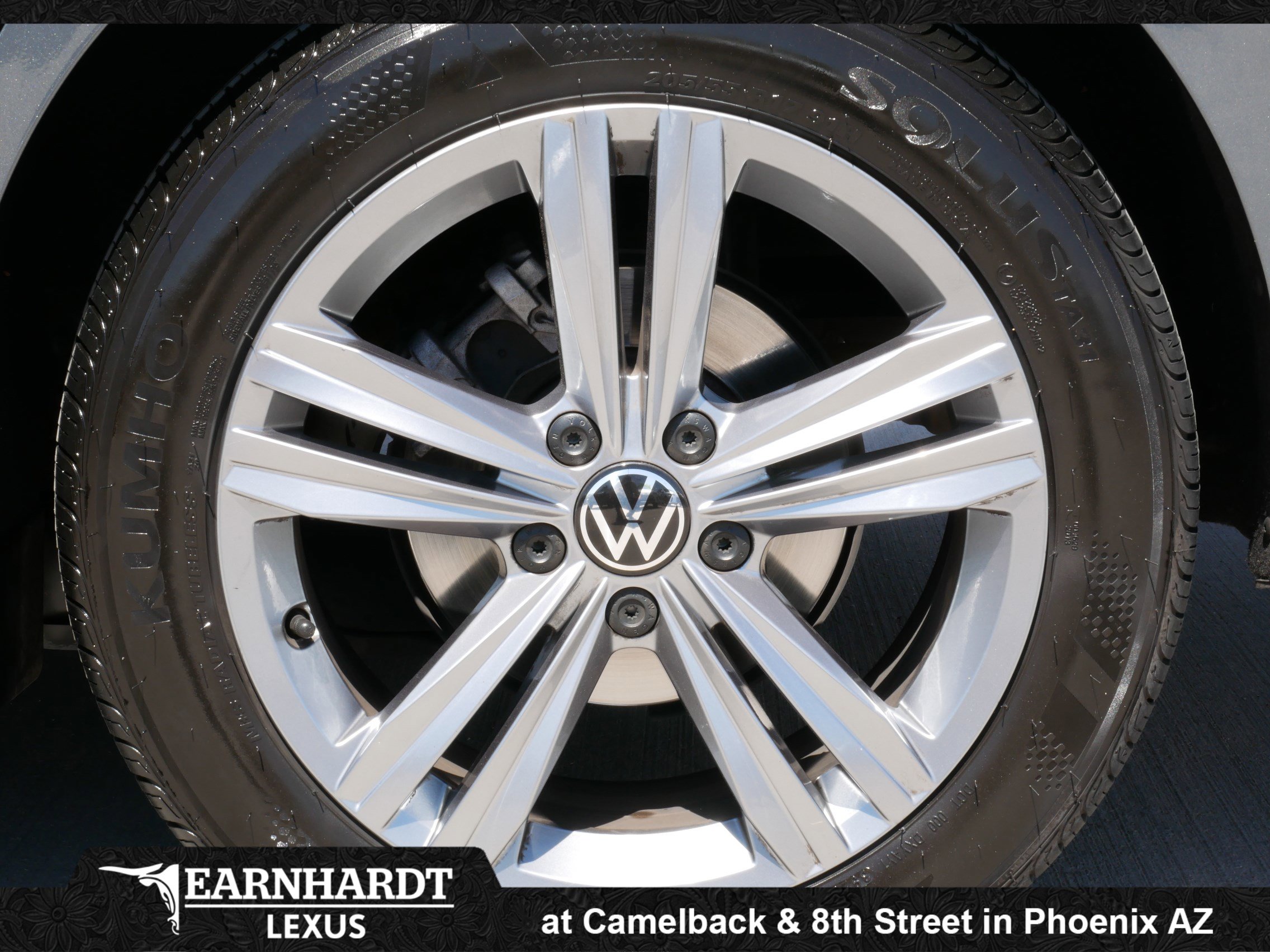 Used 2024 Volkswagen Jetta SE w/ Panoramic Sunroof Package image 17