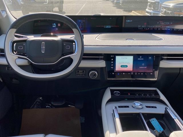 New 2026 Lincoln Navigator L Reserve AWD/4WD image 6