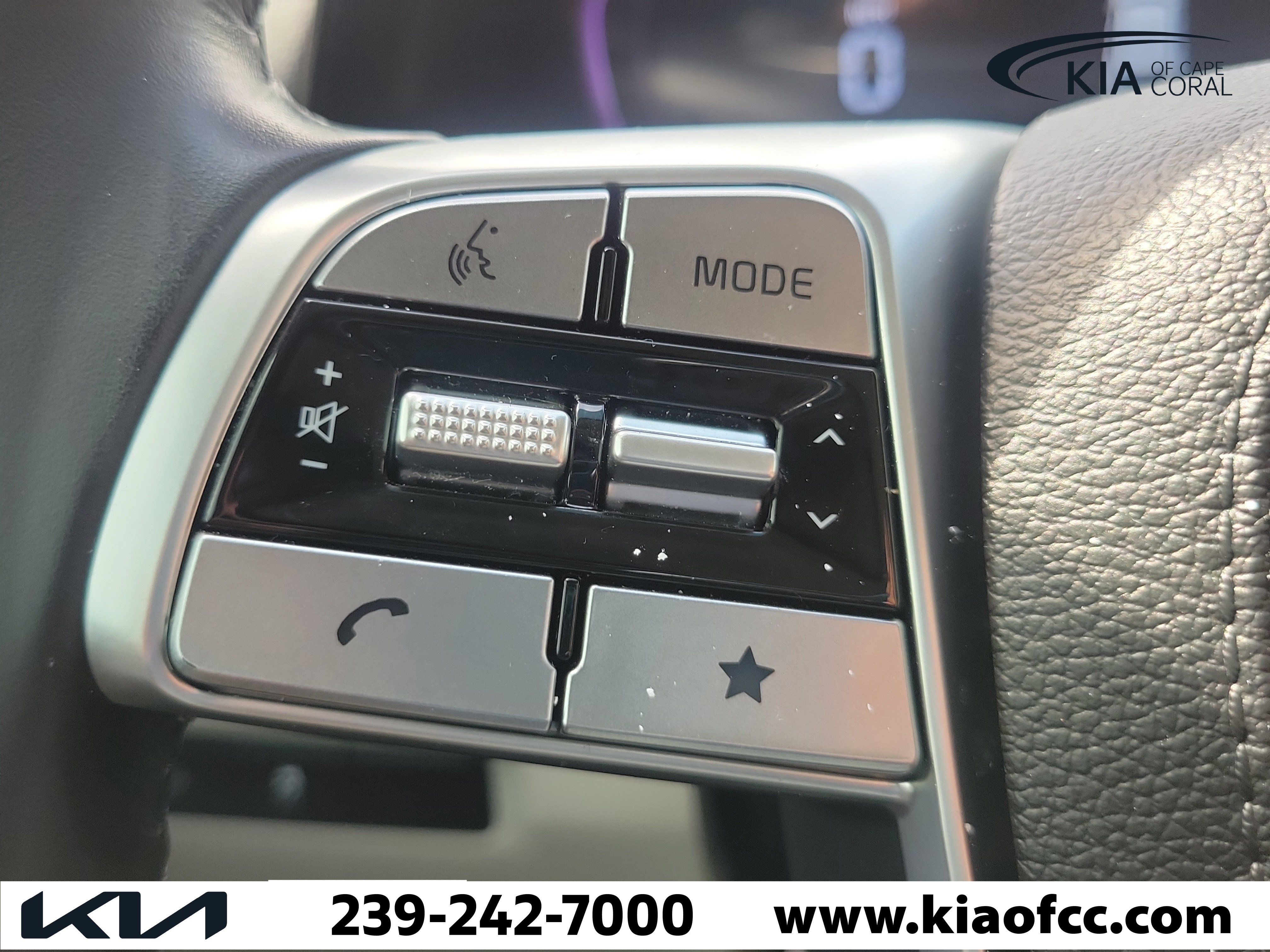 Certified 2023 Kia Telluride S FWD image 32