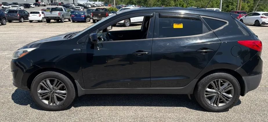 Used 2015 Hyundai Tucson GLS w/ Option Group 02 AWD/4WD image 3