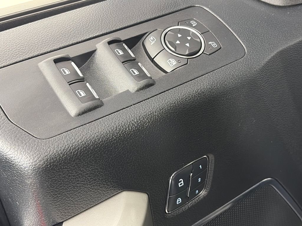 Used 2015 Ford F150 Lariat AWD/4WD image 26