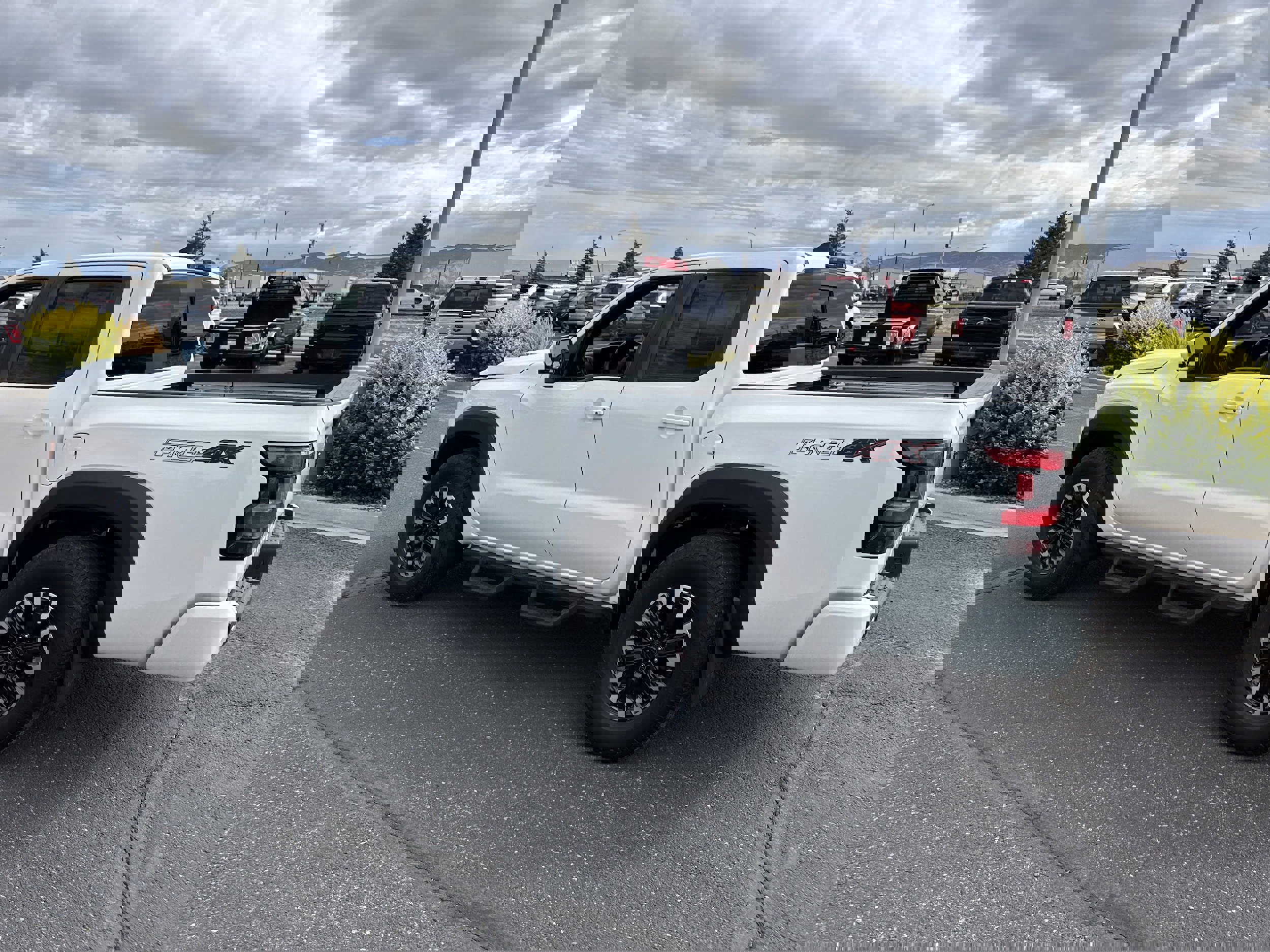 Used 2023 Nissan Frontier PRO-4X w/ Pro Convenience Package image 8