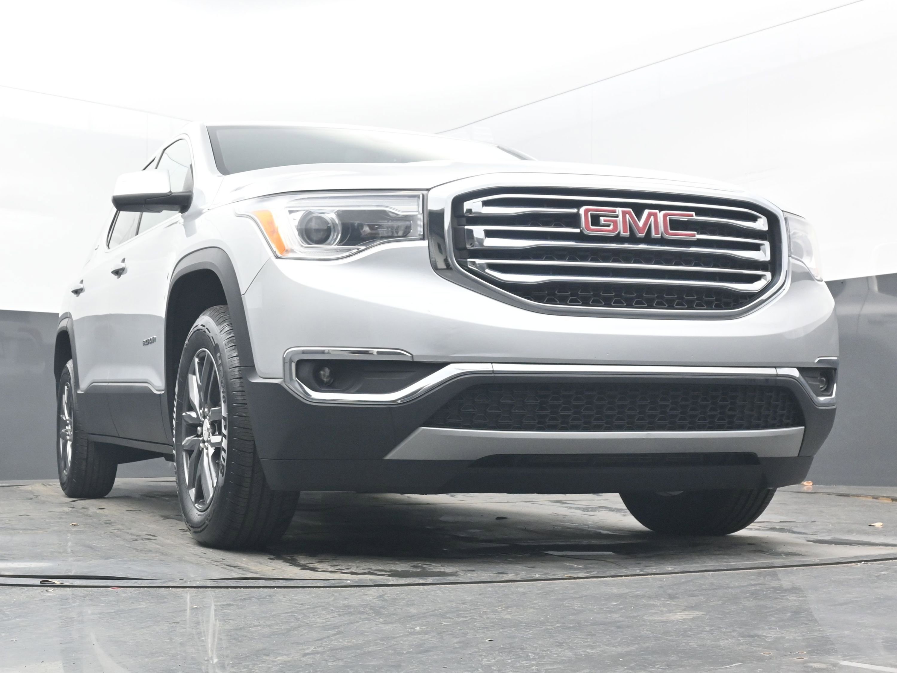Used 2019 GMC Acadia SLT image 24