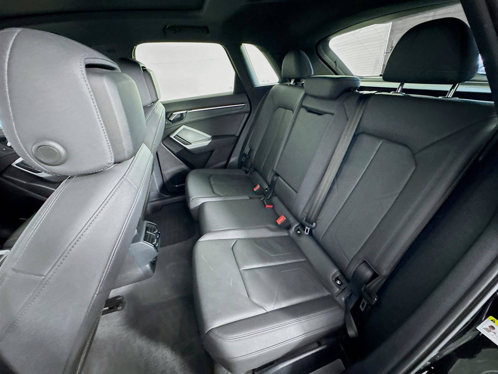 Used 2021 Audi Q3 2.0T Premium w/ Convenience Package image 23