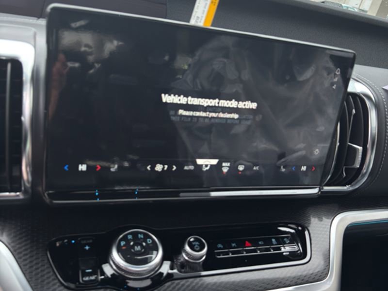 New 2026 Ford Expedition Max Platinum image 16