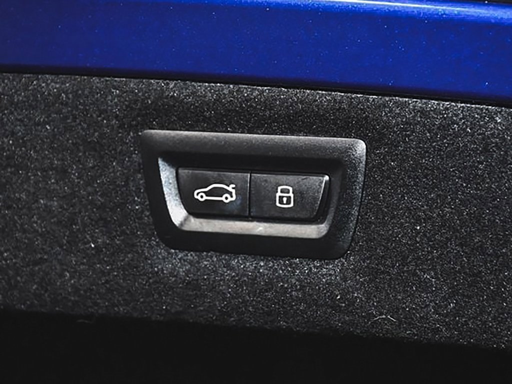 Used 2024 BMW M8 Competition image 39