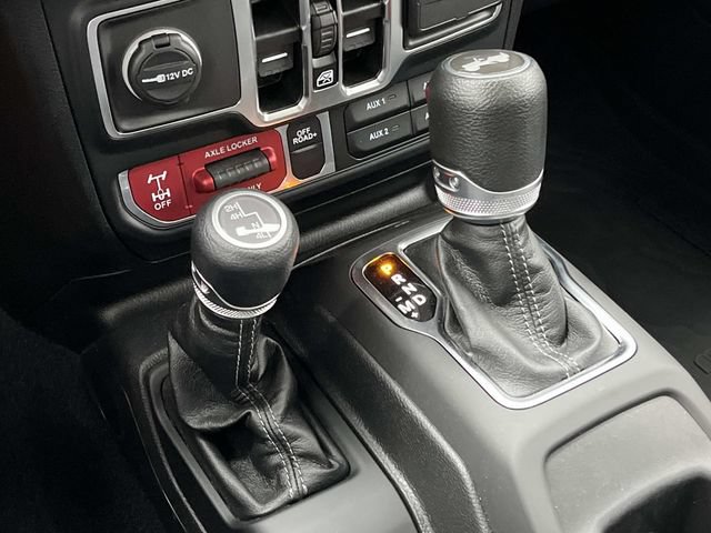 Used 2024 Jeep Wrangler Unlimited Sport AWD/4WD image 30